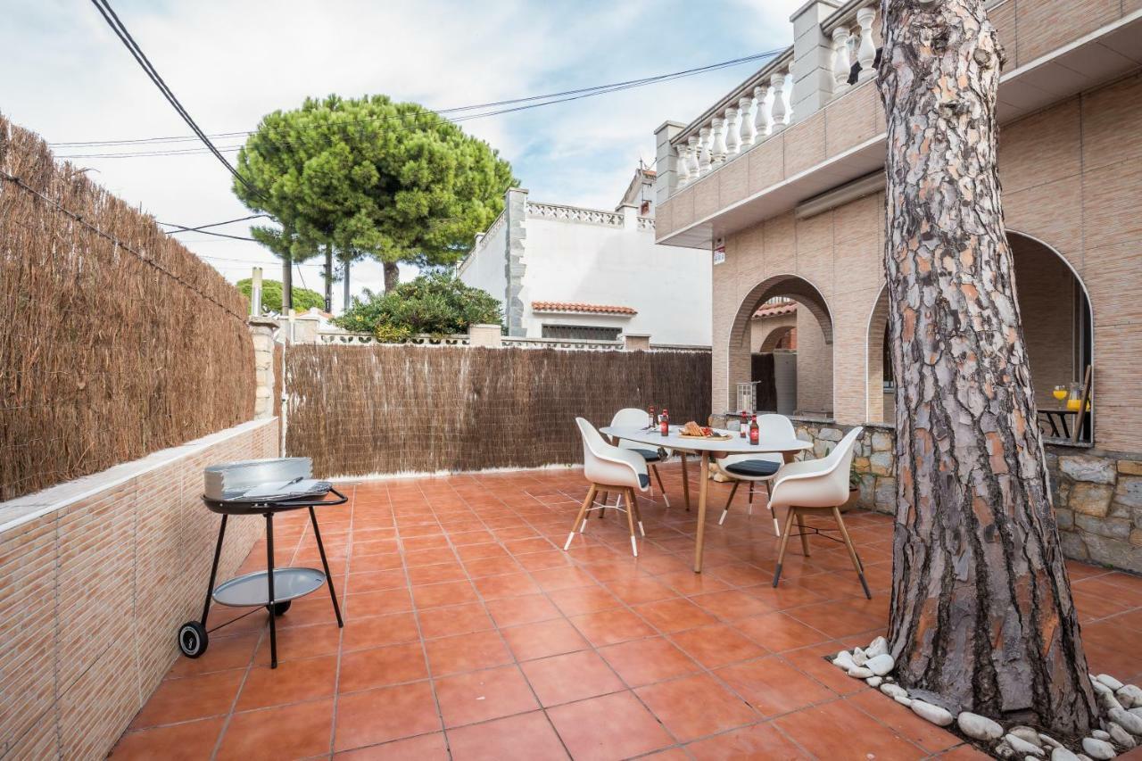 Casa Samara Villa Кастелдефелс Екстериор снимка